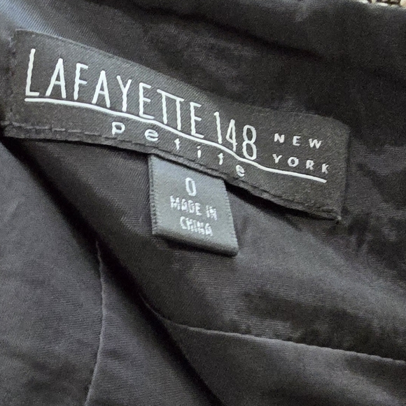 Layfette148 tweed skirt brown/tan fully lined, vented back size 0P - Picture 4 of 6